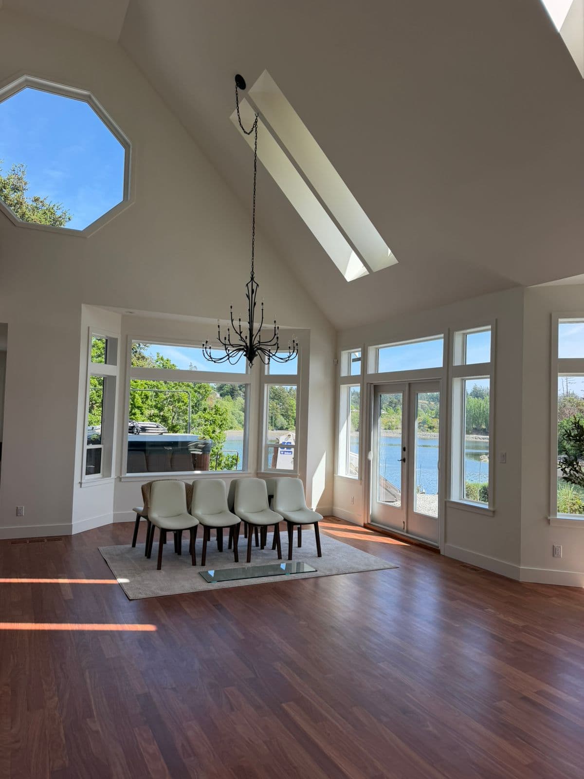 Dining room cleaned by Fresh Space